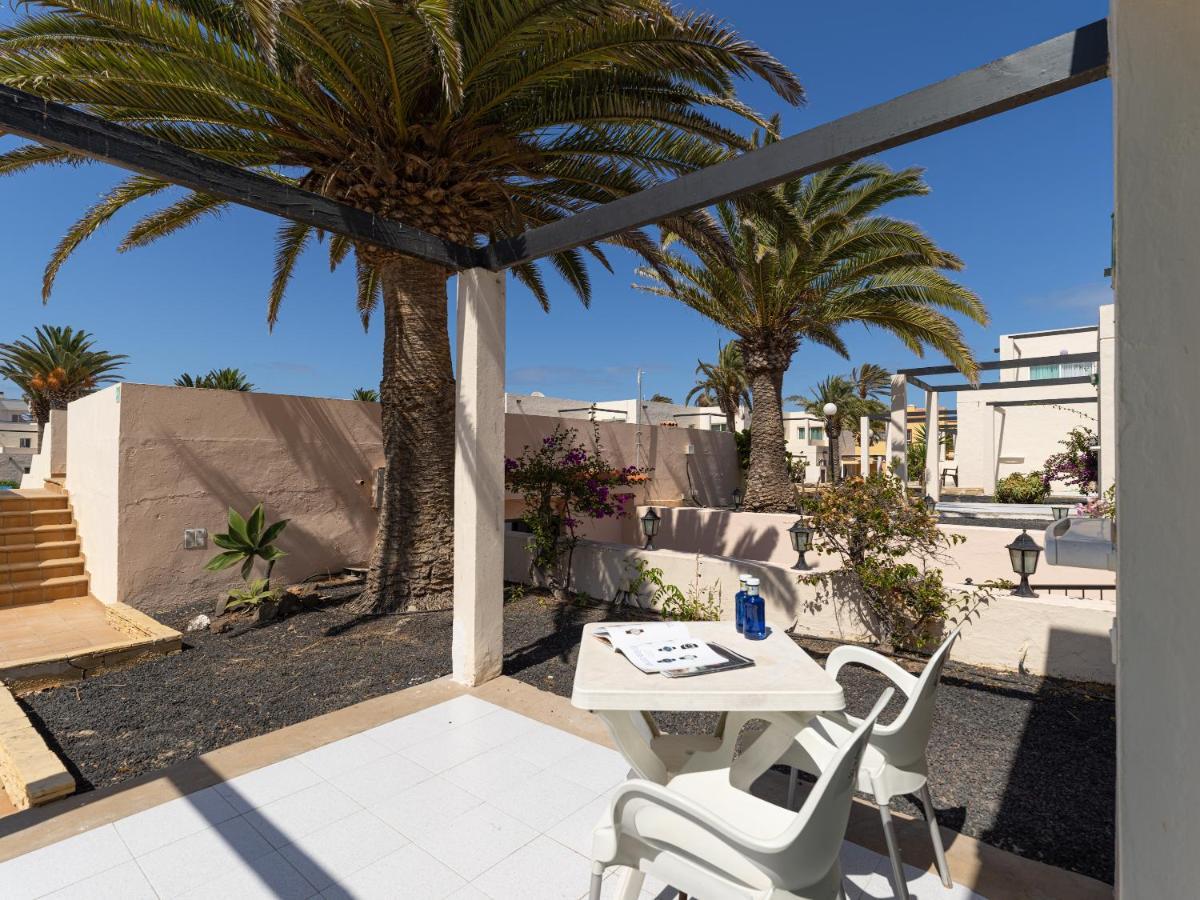 Homeforguest Apartamento Con Terraza Y Piscina En Κοραλέχο Εξωτερικό φωτογραφία