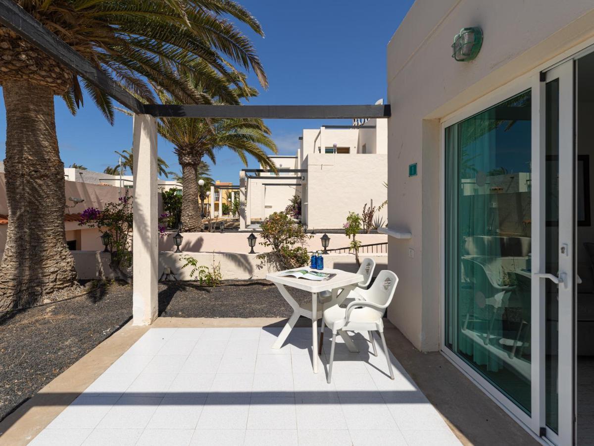 Homeforguest Apartamento Con Terraza Y Piscina En Κοραλέχο Εξωτερικό φωτογραφία