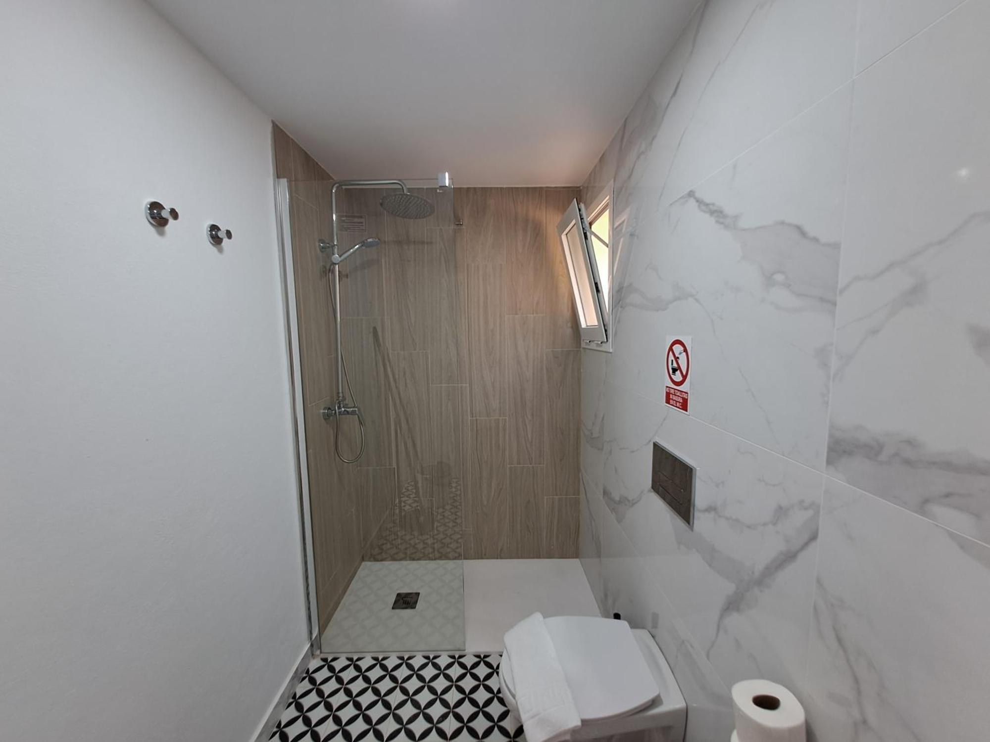 Homeforguest Apartamento Con Terraza Y Piscina En Κοραλέχο Εξωτερικό φωτογραφία